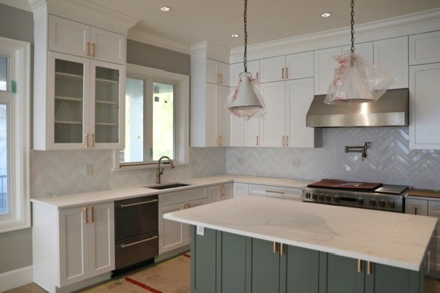 Pearl White Shaker kitchen